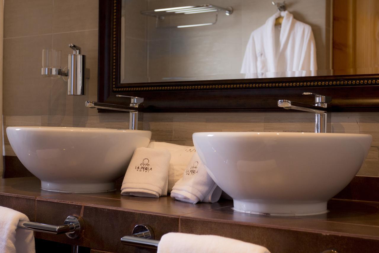 La Perla Hotel ซานตาครูซ ภายนอก รูปภาพ