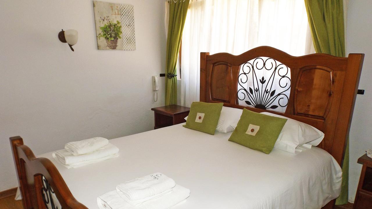La Perla Hotel ซานตาครูซ ภายนอก รูปภาพ