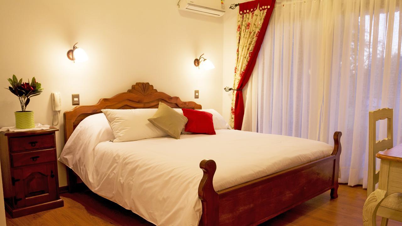 La Perla Hotel ซานตาครูซ ภายนอก รูปภาพ