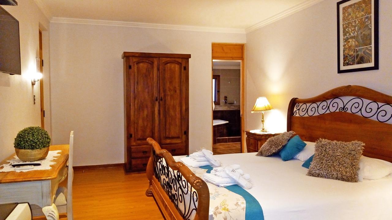 La Perla Hotel ซานตาครูซ ภายนอก รูปภาพ